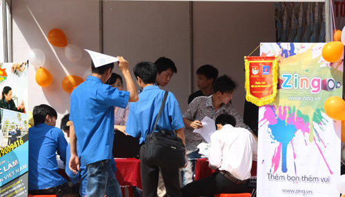Thanh niên Thanh Hóa háo hức ngày hội việc làm 2011